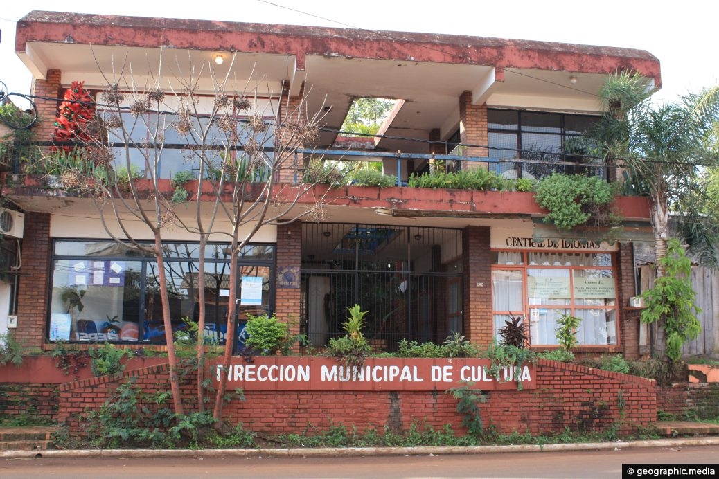 Building in Puerto Iguazú