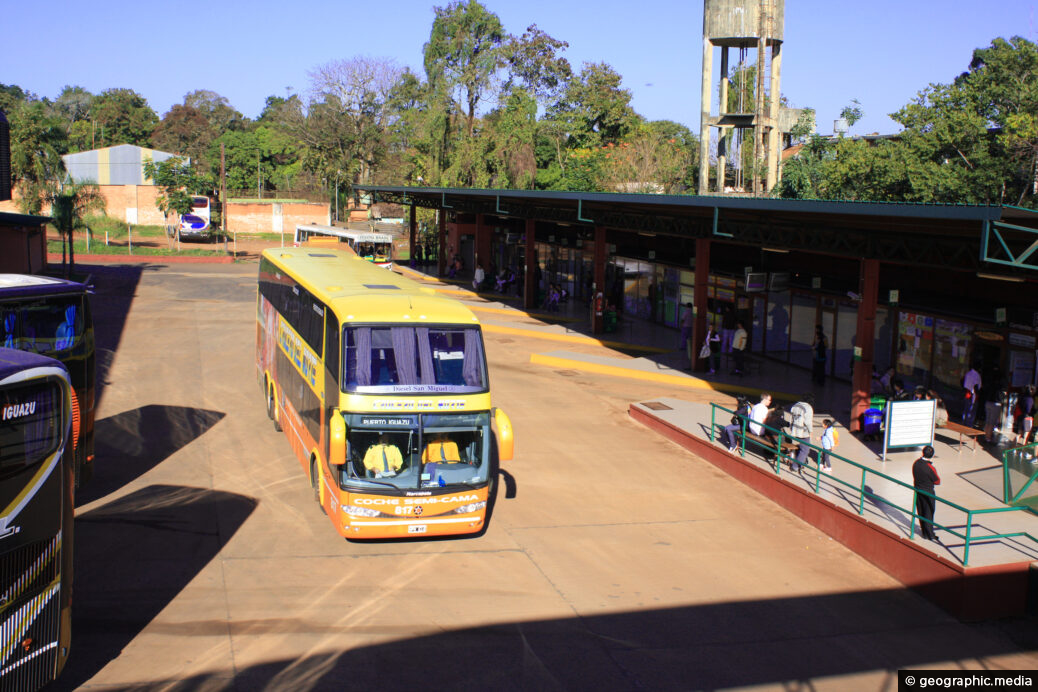 Puerto Iguazu, Bus terminal