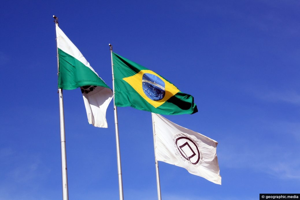 Flags of Brazil & Paraná