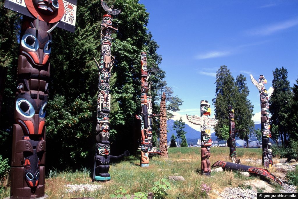 Stanley Park Totem Poles In Vancouver - Geographic Media