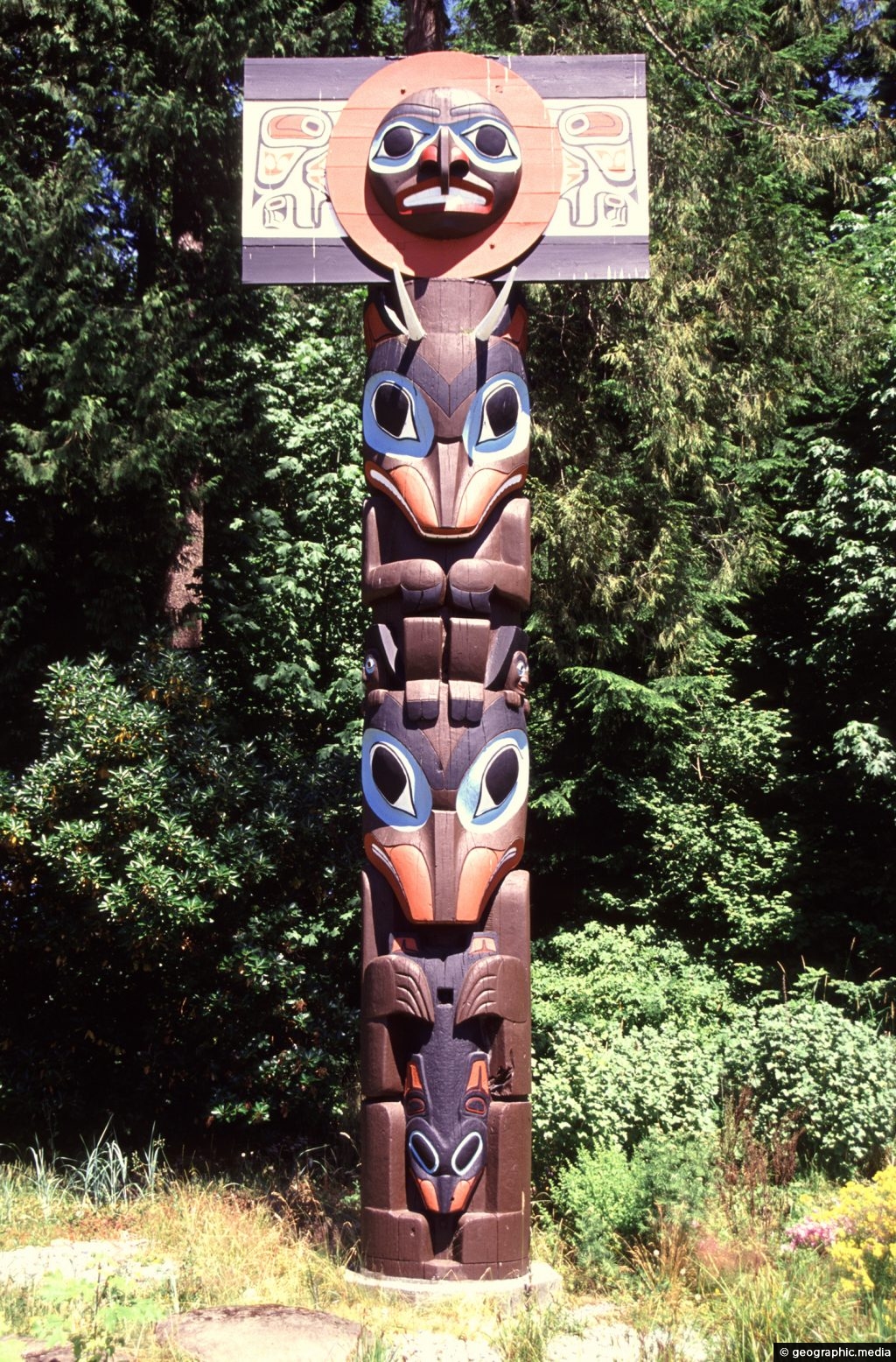 Totem Pole in Stanley Park Vancouver - Geographic Media