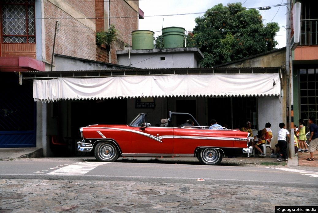 Classic Car in Anapoima Colombia