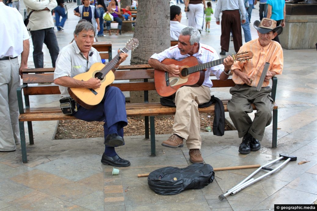 Paisa Musicians in Medellin
