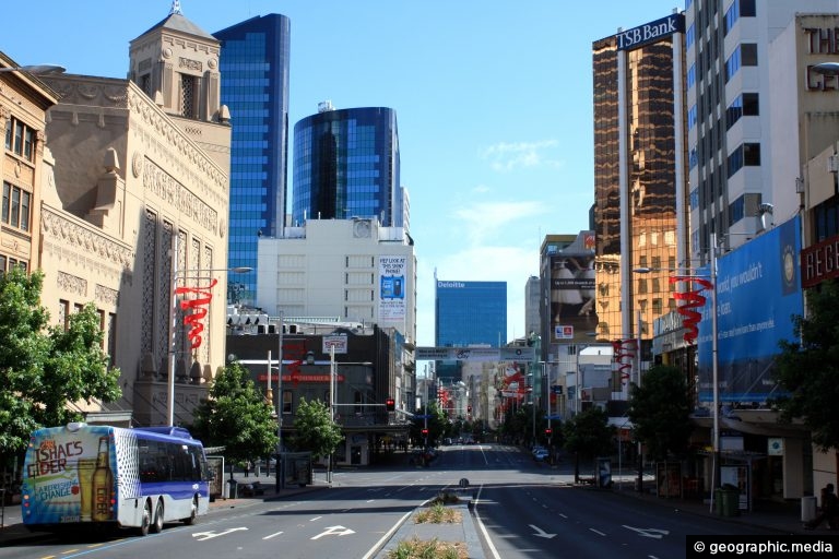 Queen Street Auckland Geographic Media   Nz2434 1 768x512 