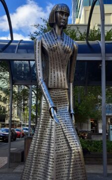 Katherine Mansfield Statue in Midland Park