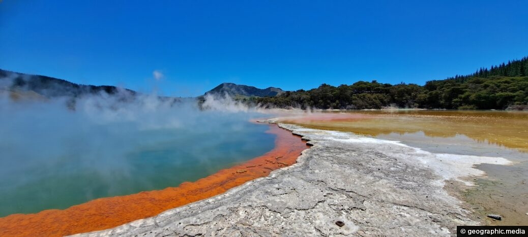 Champagne Pool