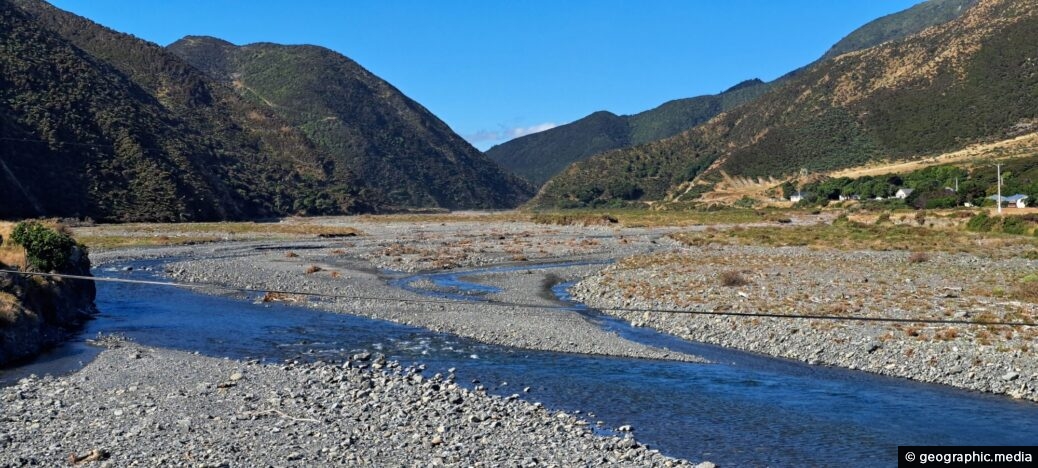 Ōrongorongo River