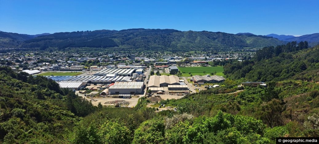 Upper Hutt from Wallaceville Rd