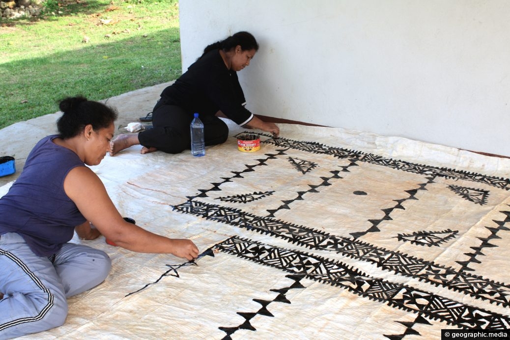 Painting on Tapa Cloth in Tonga